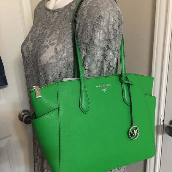 Large 15x10x4 Marilyn Palm Green Leather Michael Kors Jet Set Shoulder Bag